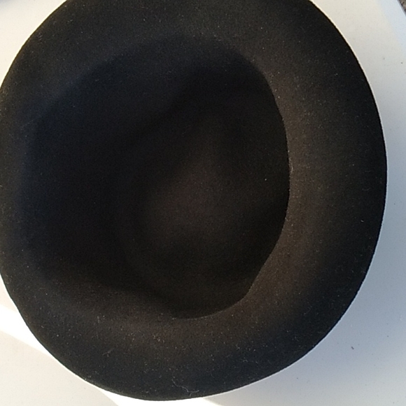 Ladies wool hat average size - Picture 2 of 2